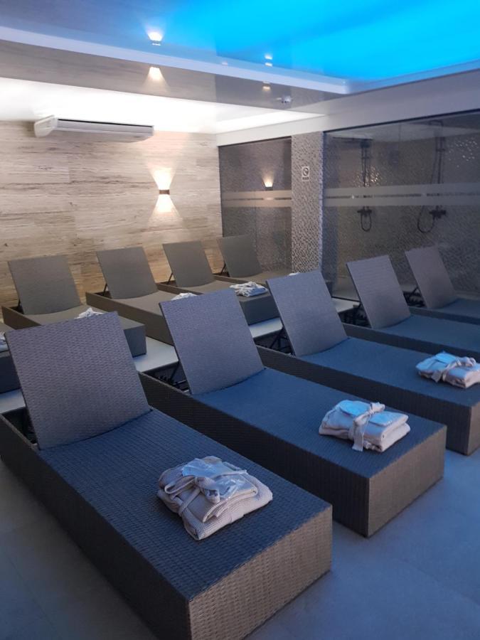 Family Apartmans Harry- Apartmans Of The Apart Hotel & Spa Zoned, Kopaonik - Special Benefit, Children Up To 13 Years Of Age Accompanied By Two Adults Stay For Free-Parking-Breakfast-Pool&Spa المظهر الخارجي الصورة