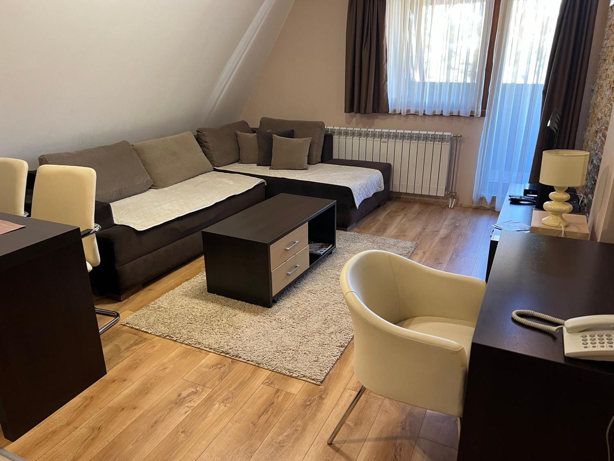 Family Apartmans Harry- Apartmans Of The Apart Hotel & Spa Zoned, Kopaonik - Special Benefit, Children Up To 13 Years Of Age Accompanied By Two Adults Stay For Free-Parking-Breakfast-Pool&Spa المظهر الخارجي الصورة