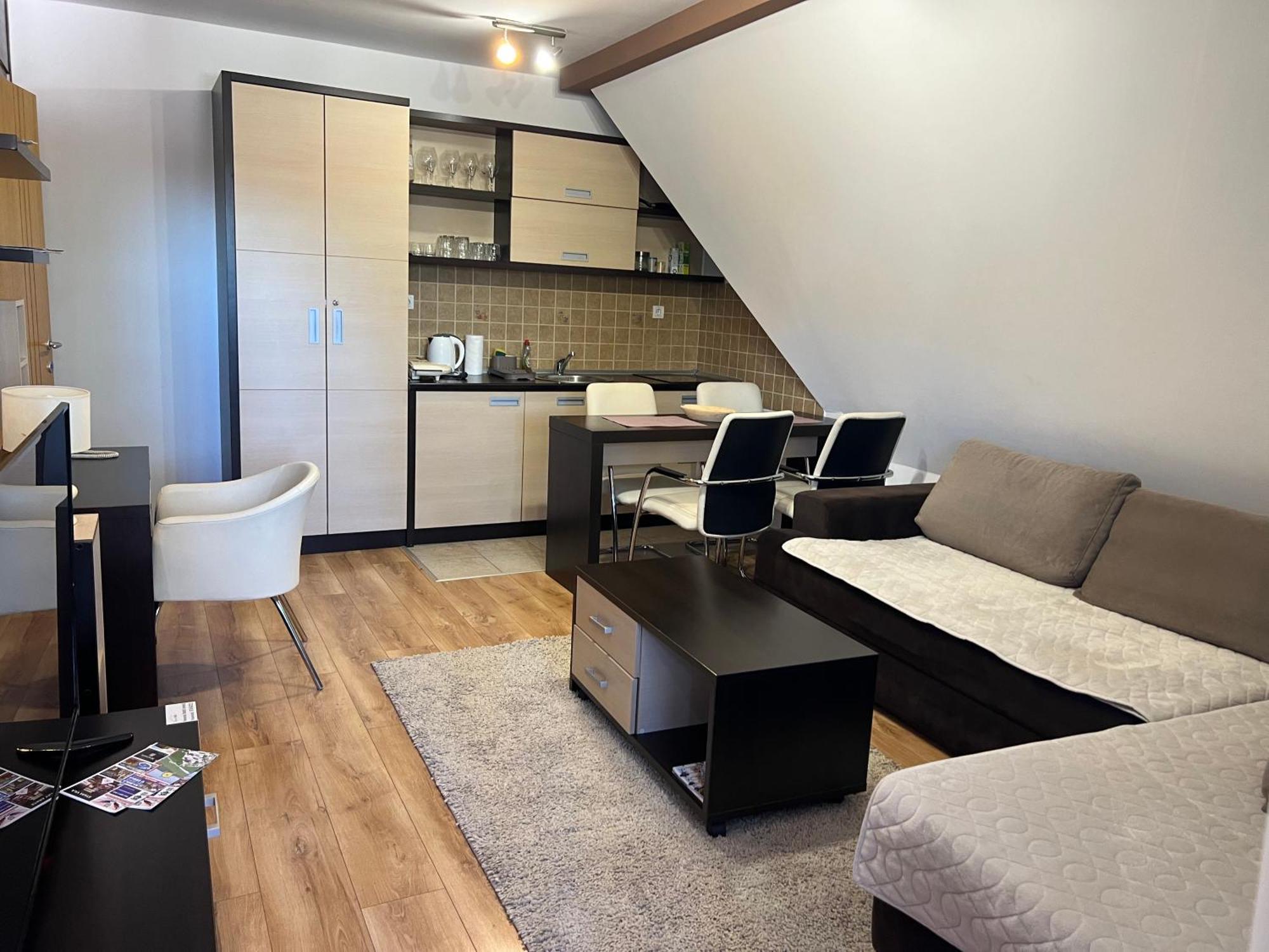 Family Apartmans Harry- Apartmans Of The Apart Hotel & Spa Zoned, Kopaonik - Special Benefit, Children Up To 13 Years Of Age Accompanied By Two Adults Stay For Free-Parking-Breakfast-Pool&Spa المظهر الخارجي الصورة